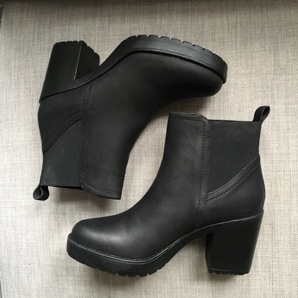 Xappeal Shoes - NWT Black Xappeal Leather Pull On Booties